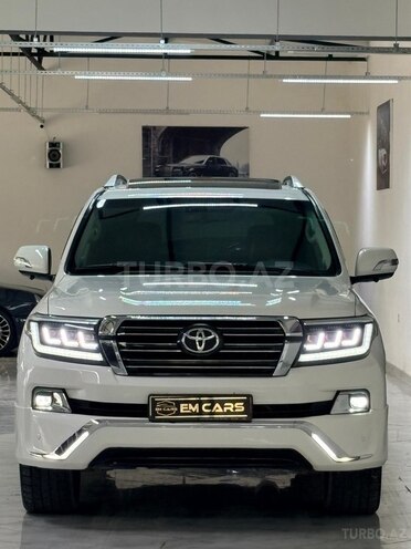 Toyota Land Cruiser-14