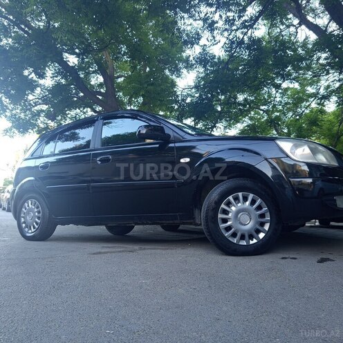 Kia Rio-13