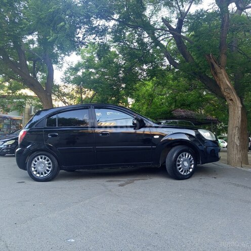 Kia Rio-15
