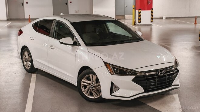 Hyundai Elantra-2