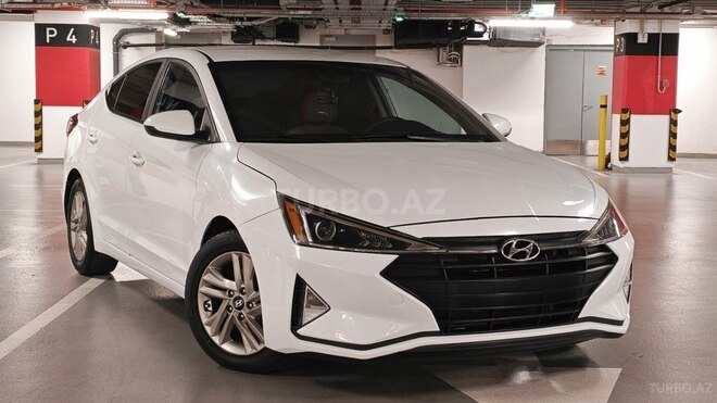 Hyundai Elantra-1