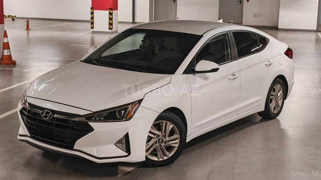 Hyundai Elantra-4