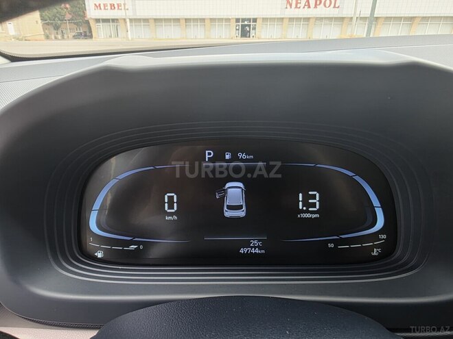 Hyundai Venue-9