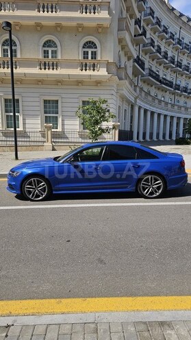Audi A6-4