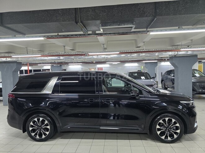 Kia Carnival-4
