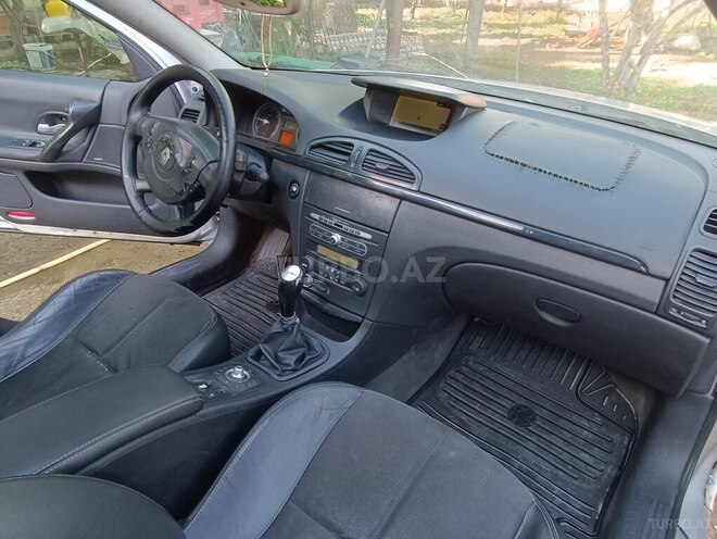 Renault Laguna-5