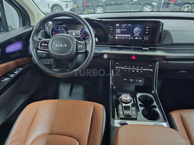 Kia Carnival-9