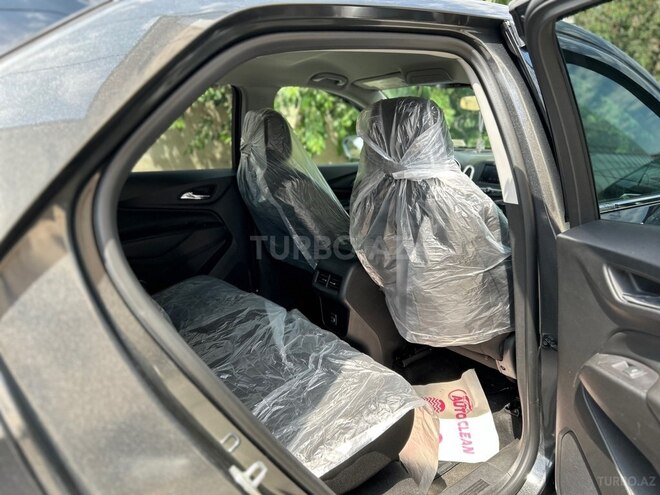 Chevrolet Equinox-8