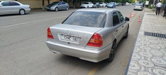 Mercedes C 180-4