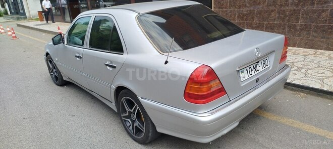 Mercedes C 180-5