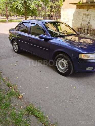 Opel Vectra-2