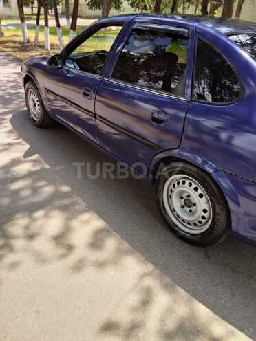 Opel Vectra-10