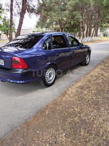 Opel Vectra-14