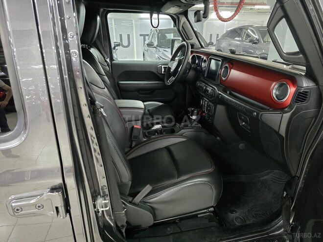 Jeep Wrangler-11