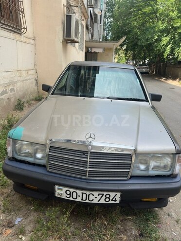Mercedes 190-8