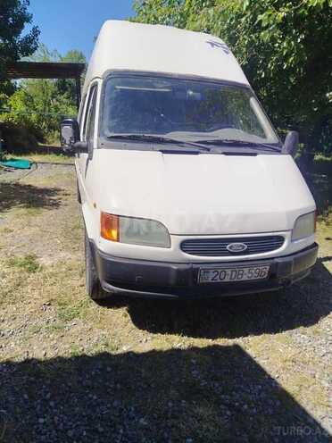 Ford Transit-2