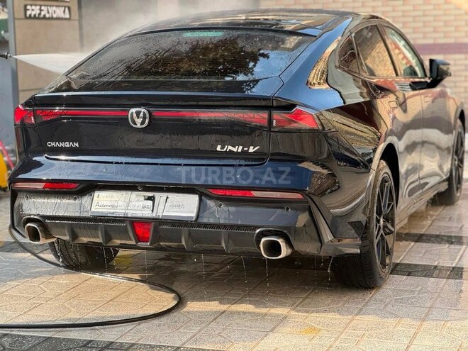 Changan Uni-V-5