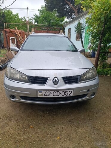Renault Laguna-1