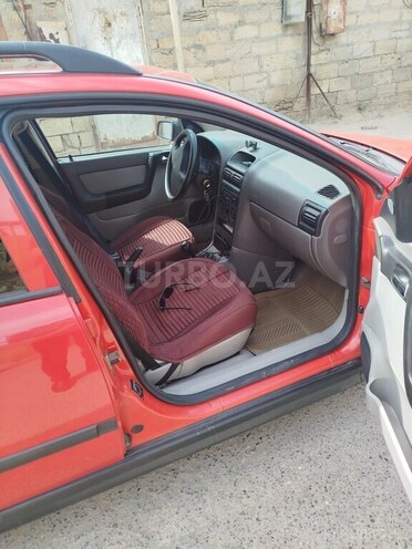 Opel Astra-10