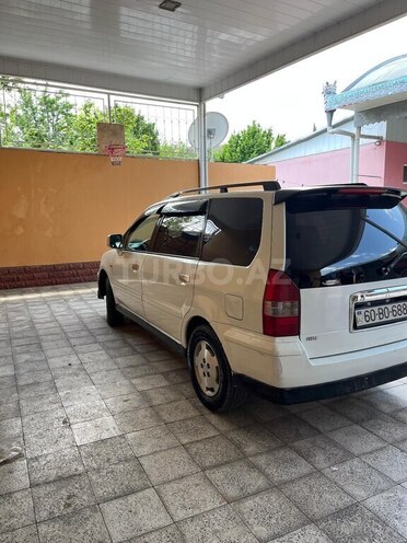 Mitsubishi Chariot-6