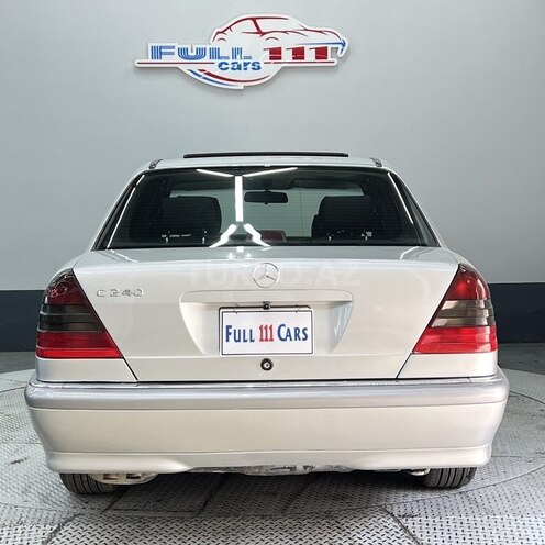 Mercedes C 240-10