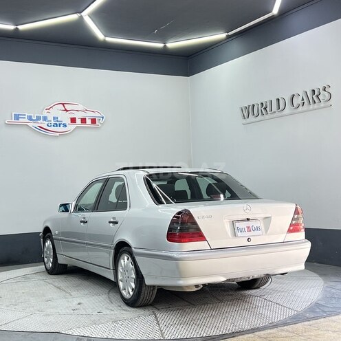 Mercedes C 240-9