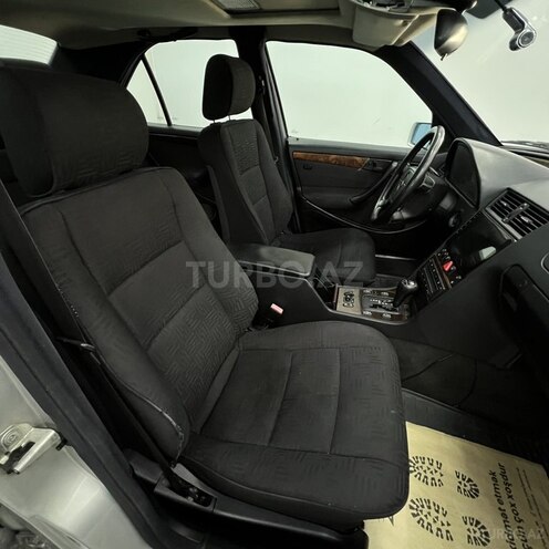 Mercedes C 240-3