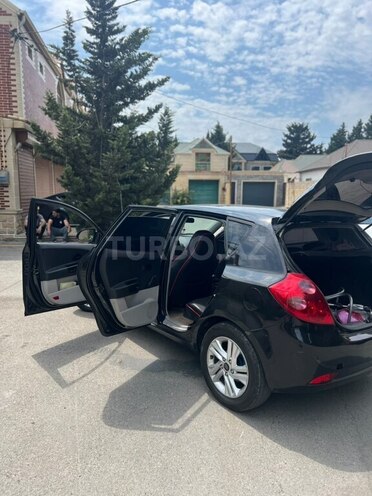 Kia Ceed-4