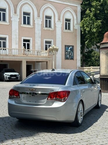 Chevrolet Cruze-6