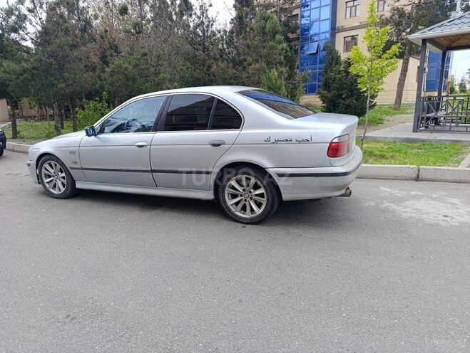 BMW 520-3