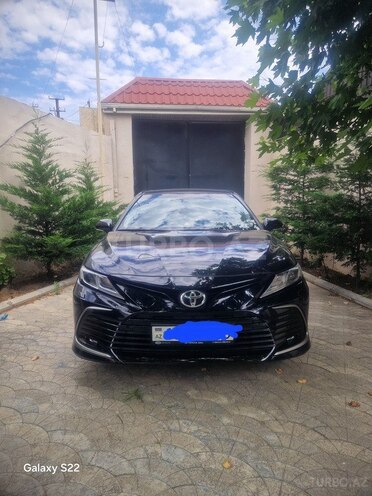Toyota Camry-1