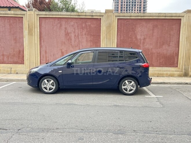 Opel Zafira-2