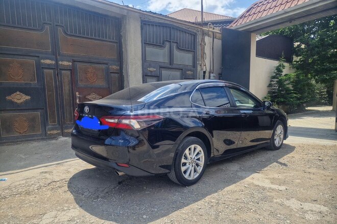 Toyota Camry-3