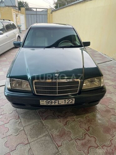 Mercedes C 200-1