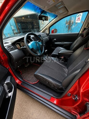 Nissan Tiida-5