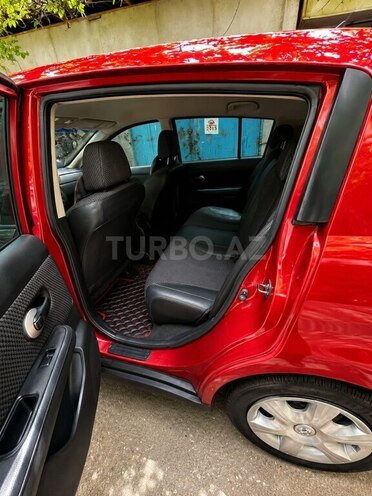 Nissan Tiida-3