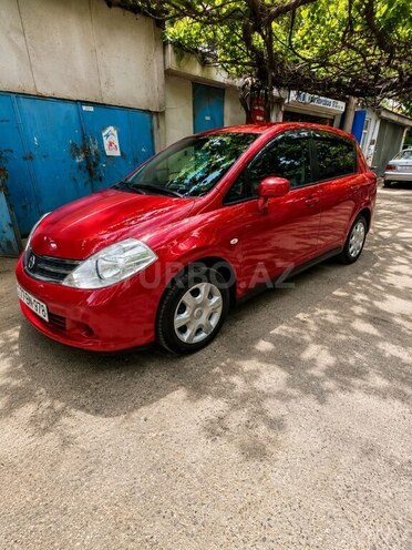 Nissan Tiida-2