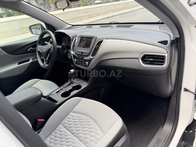 Chevrolet Equinox-12