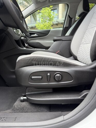Chevrolet Equinox-13