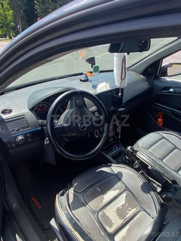 Opel Astra-10
