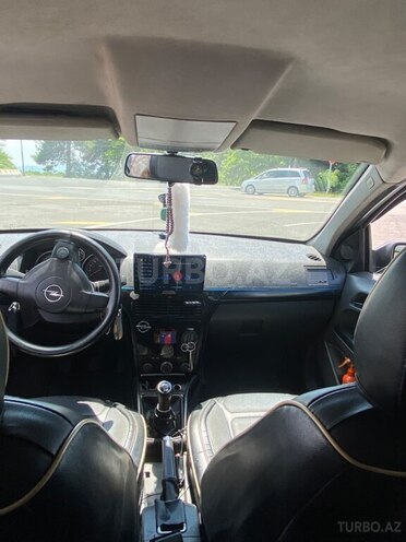 Opel Astra-12