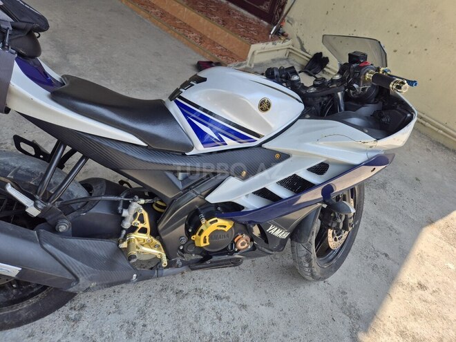 Yamaha R15-2