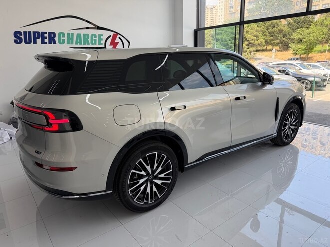 Changan Qiyuan Q07-4