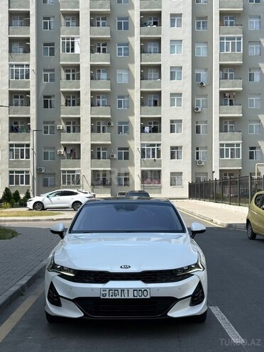 Kia K5-1
