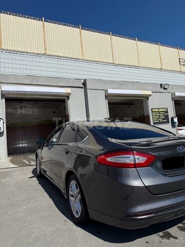 Ford Fusion (North America)-4