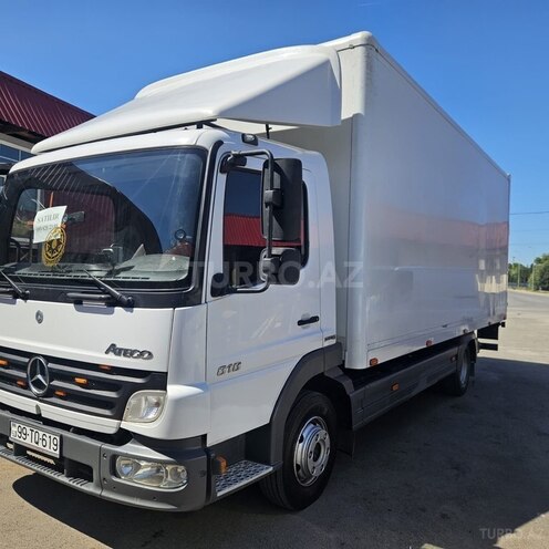 Mercedes Atego 818-3