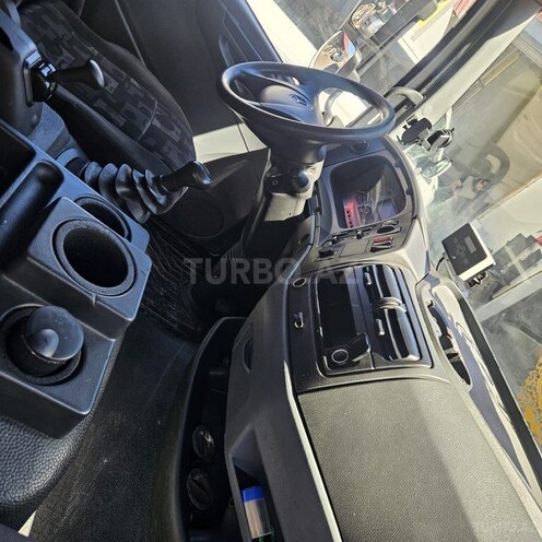 Mercedes Atego 818-6