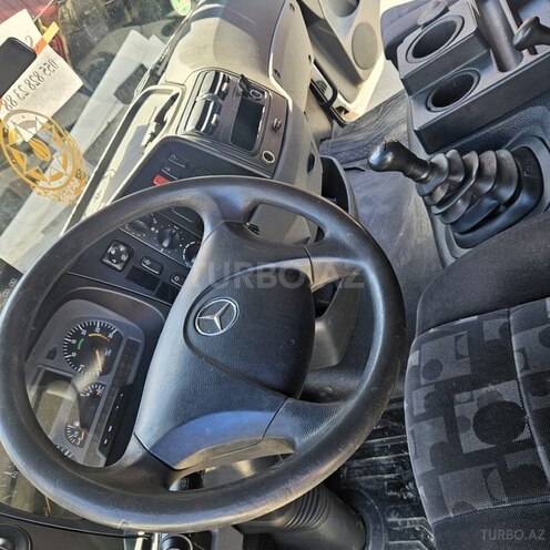 Mercedes Atego 818-7