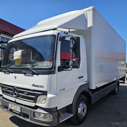 Mercedes Atego 818-9