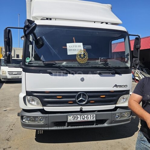 Mercedes Atego 818-1